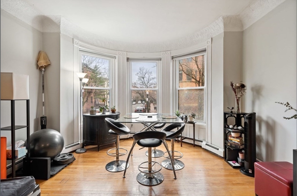 197 St Botolph Street, Unit 1 Boston, MA 02115 - Photo 1 of 17 Gallery Image 1