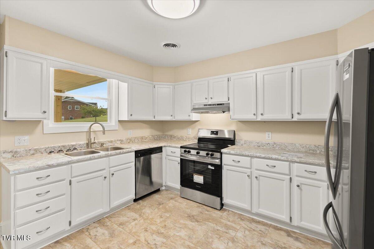 2286 Dave Buck Road Johnson City, TN 37601 - Photo 22 of 46 22-128A6395