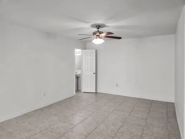 $499,900 | 821-823 East College Avenue, Princeton, TX 75407