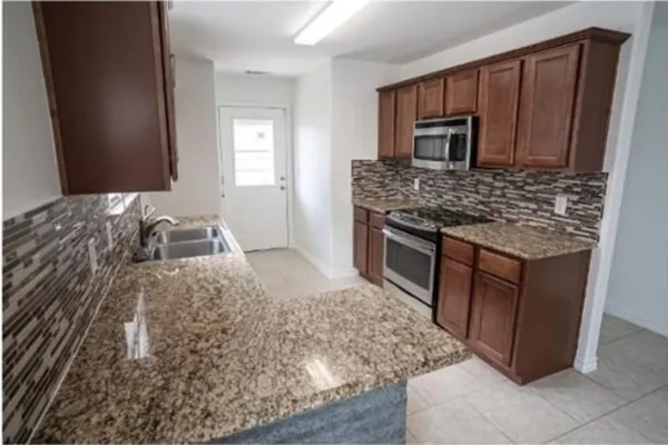 $499,900 | 821-823 East College Avenue, Princeton, TX 75407