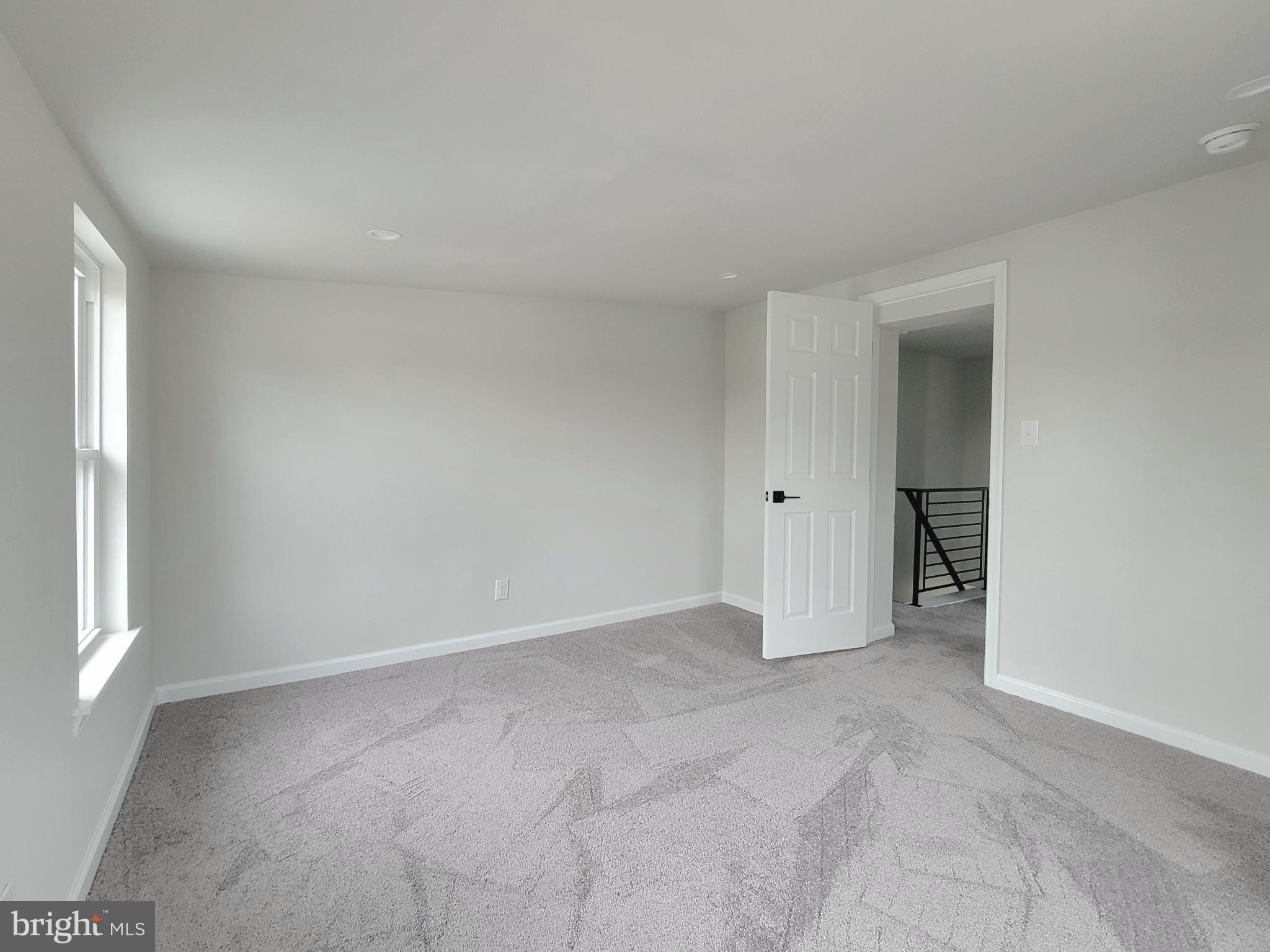17 West 2nd Street Marcus Hook, PA 19061 - Photo 21 of 38 an empty room with windows