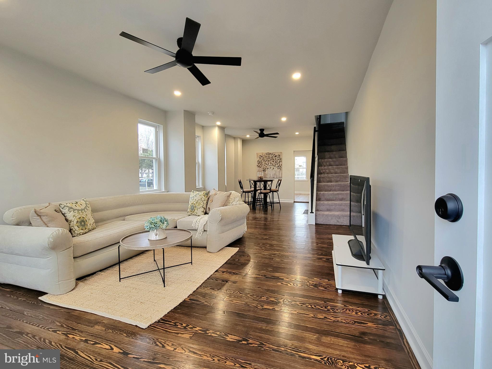 17 West 2nd Street Marcus Hook, PA 19061 - Photo 4 of 38 a living room with furniture