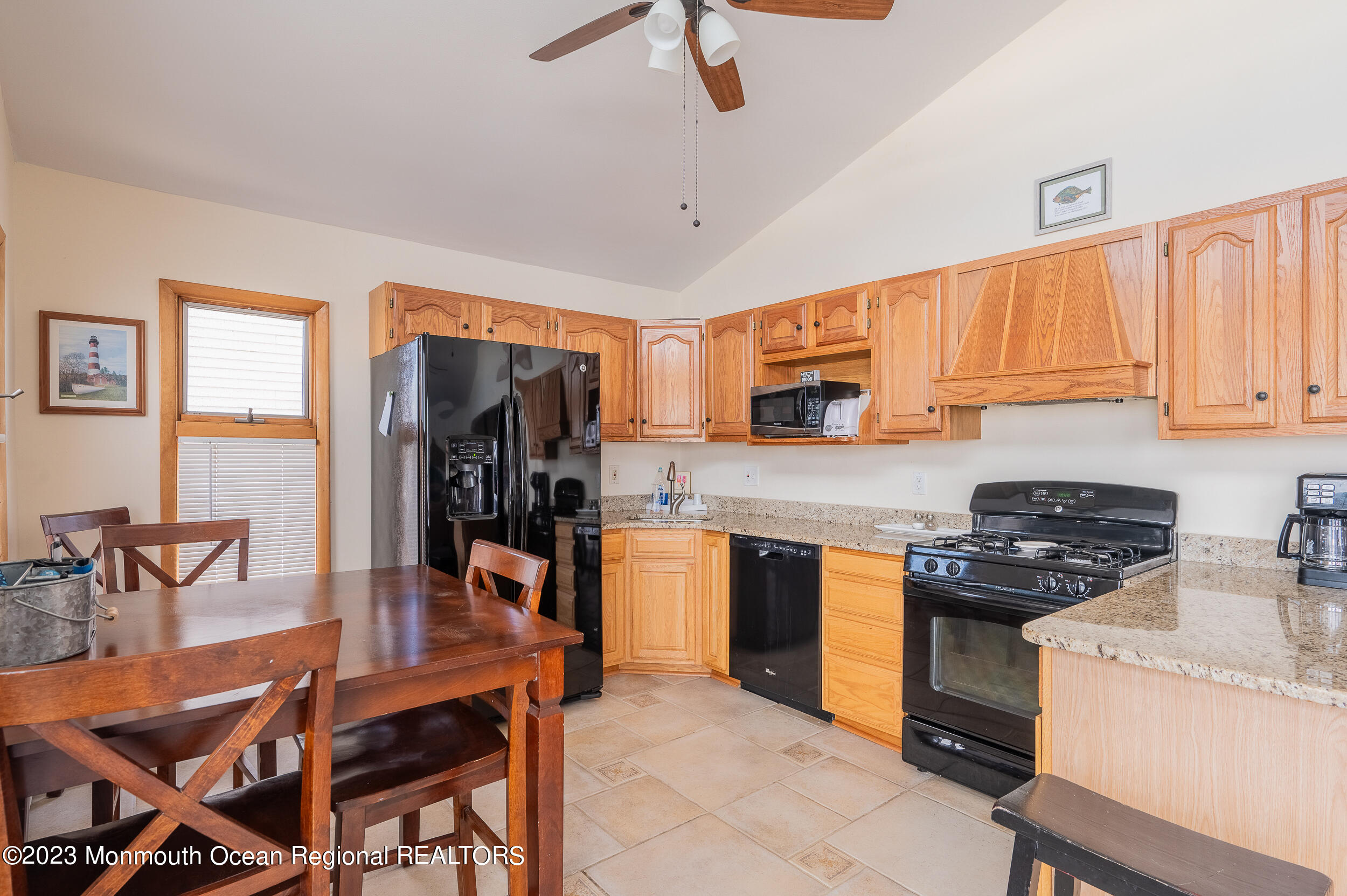 285 Heron Road Tuckerton, NJ 08087 - Photo 14 of 37 Kitchen 3b