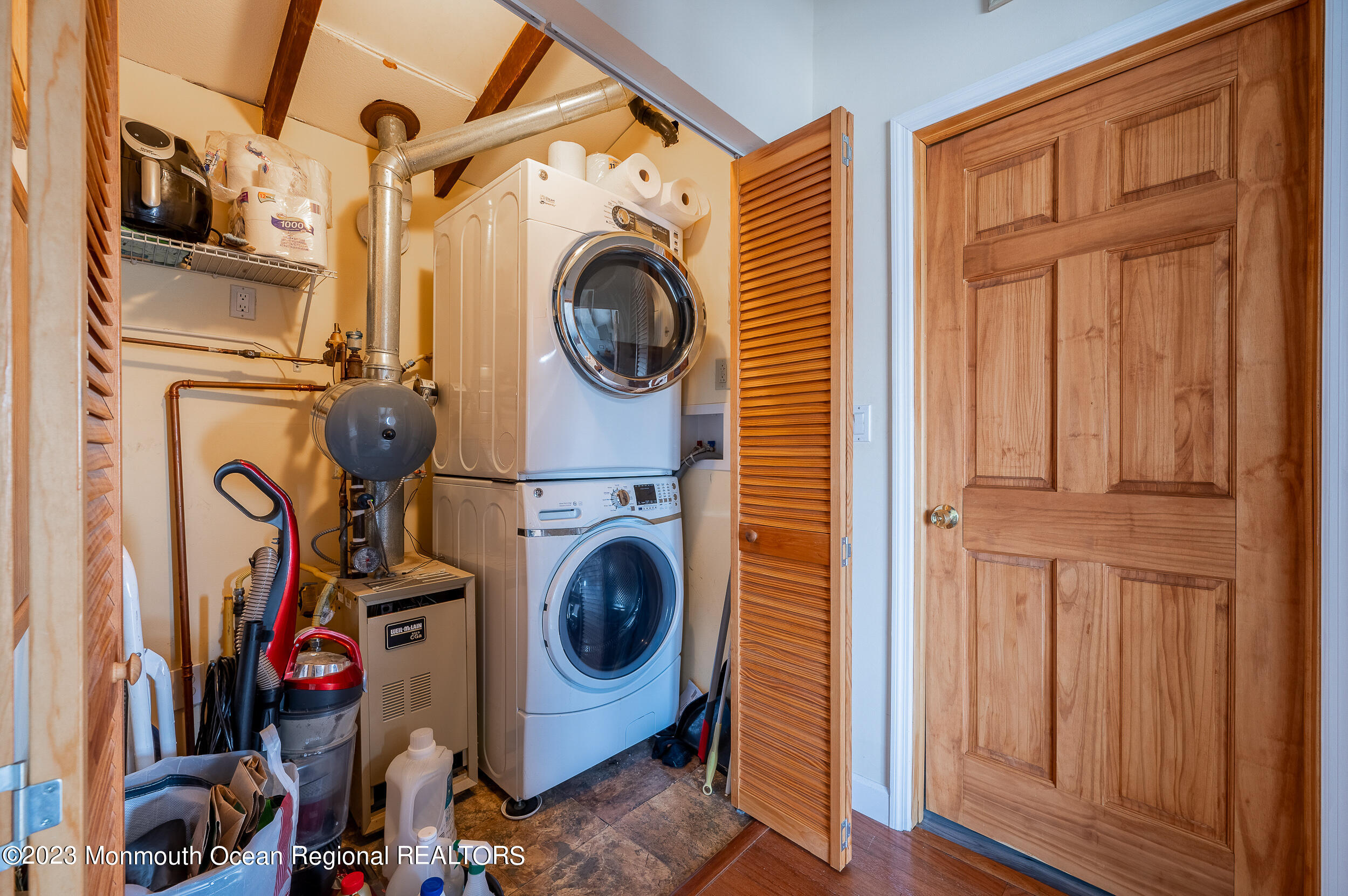285 Heron Road Tuckerton, NJ 08087 - Photo 25 of 37 Laundry