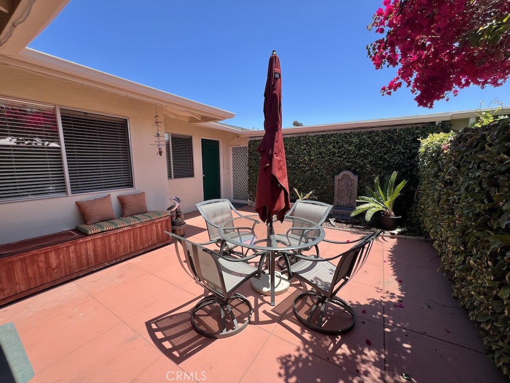 152 East Bowling Green Port Hueneme, CA 93041 - Photo 27 of 33 a view of an outdoor sitting area with furniture