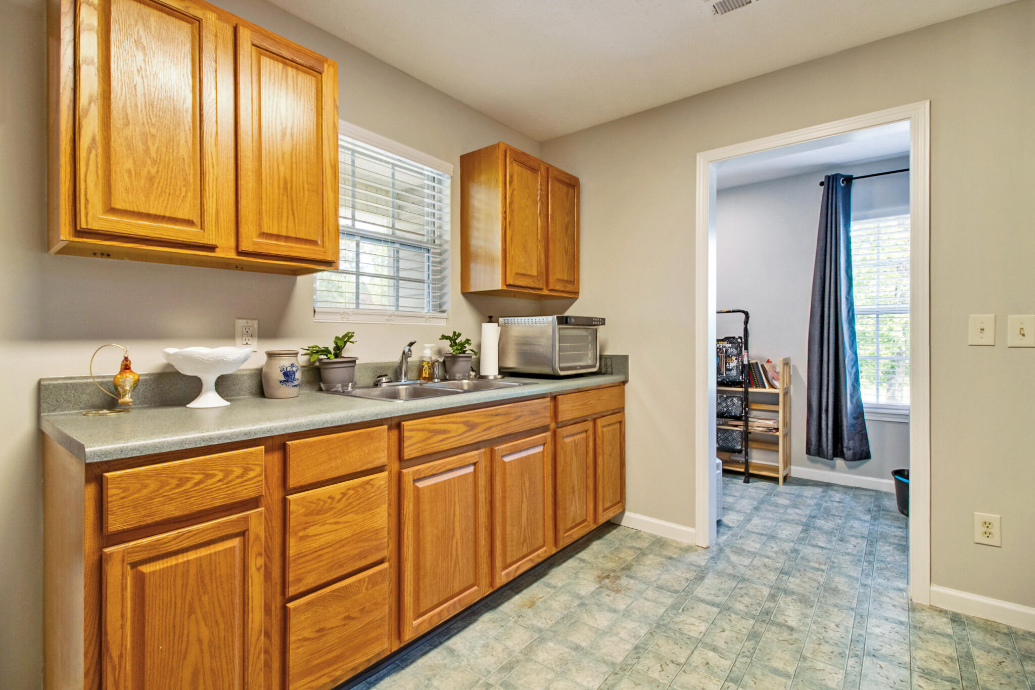 1997 Kings Hill Road Spring City, TN 37381 - Photo 14 of 36 img_8006-img_8010