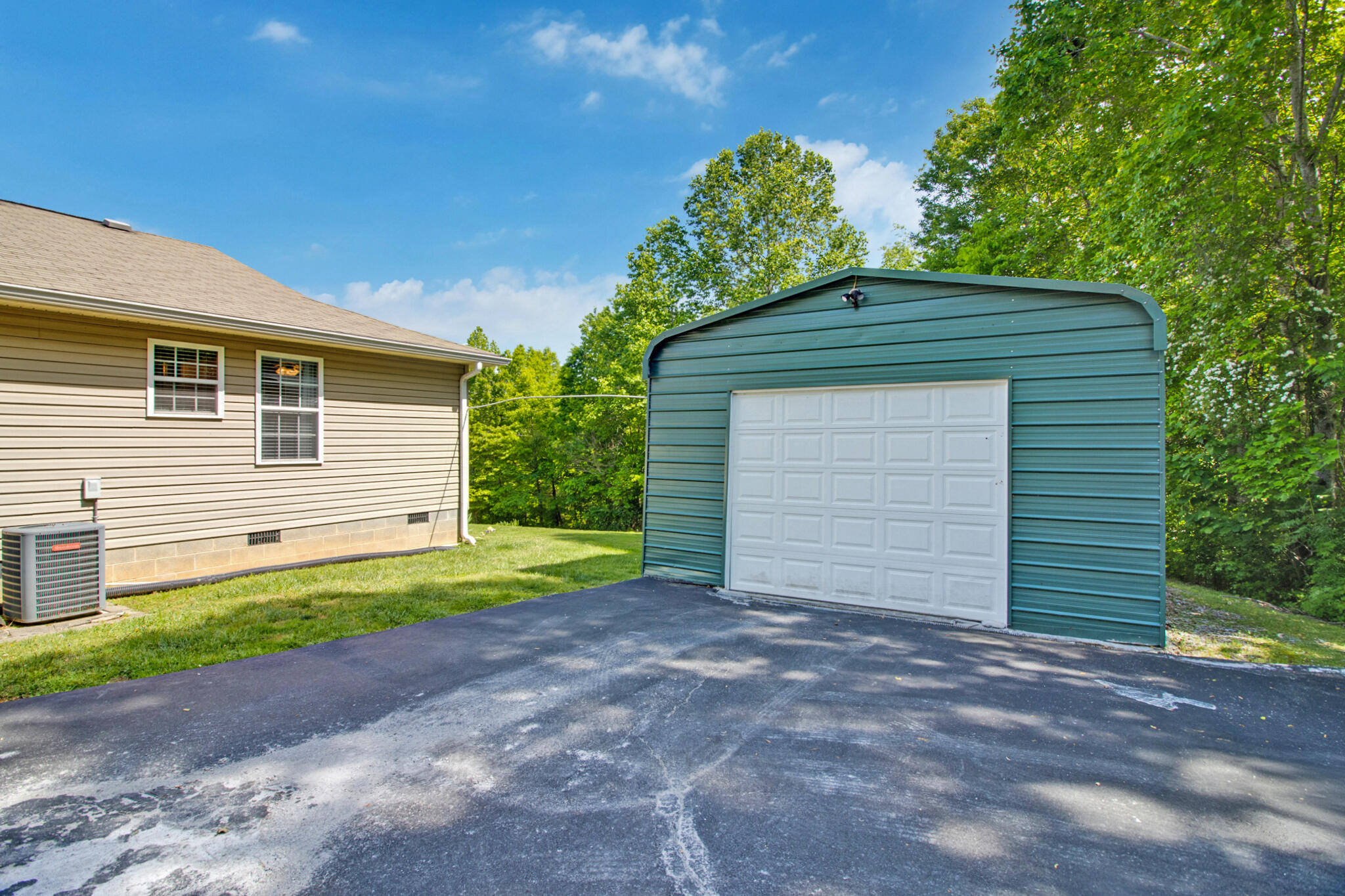 1997 Kings Hill Road Spring City, TN 37381 - Photo 33 of 36 img_8116-img_8120