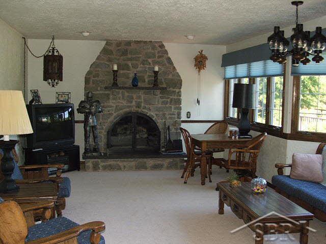 12766 Dice Road Freeland, MI 48623 - Photo 6 of 10 20043417-5.JPG