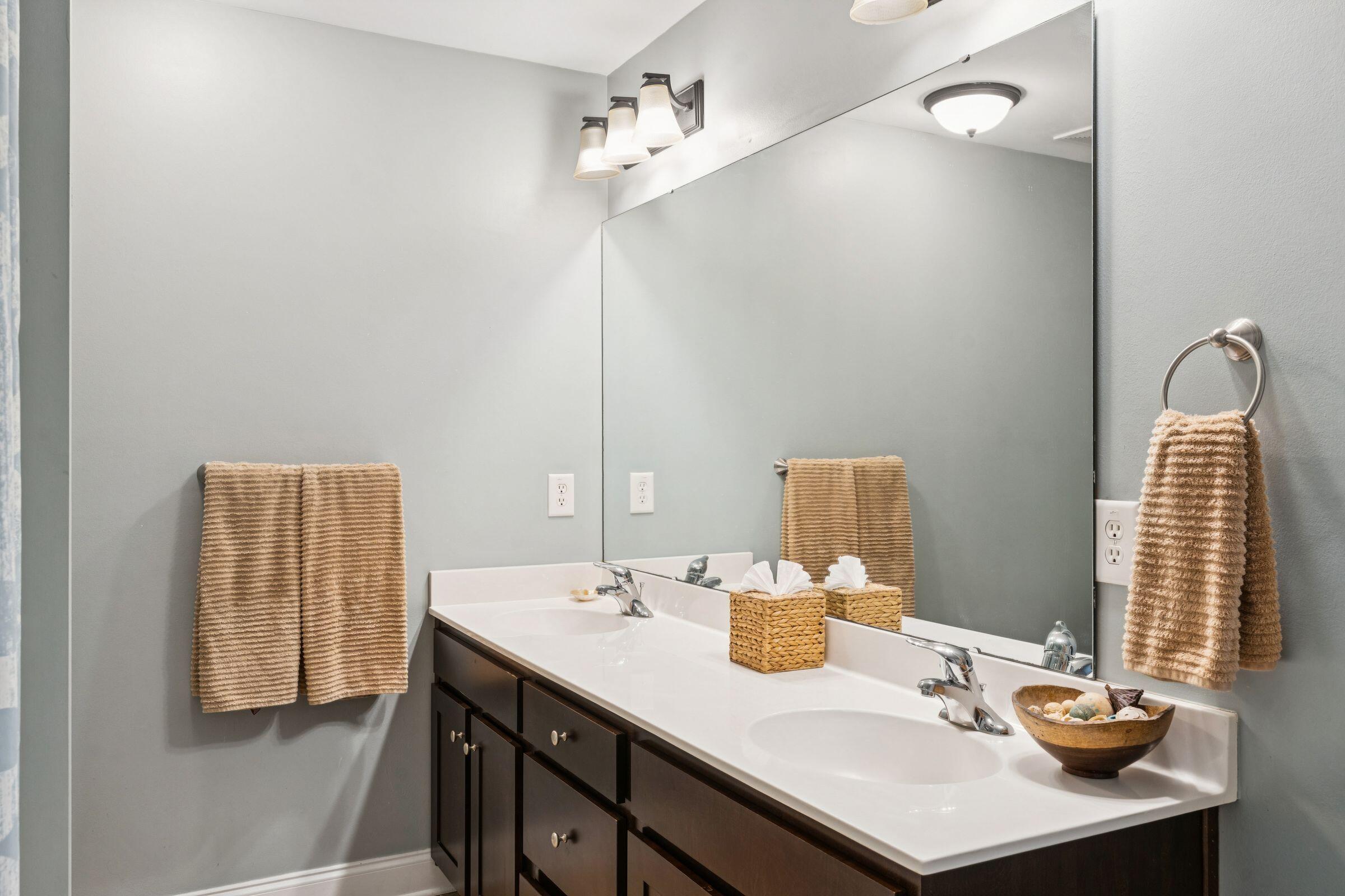 1635 Bee Balm Road Johns Island, SC 29455 - Photo 27 of 46 1635BeeBalmRd-KeenEyeMarketing-026