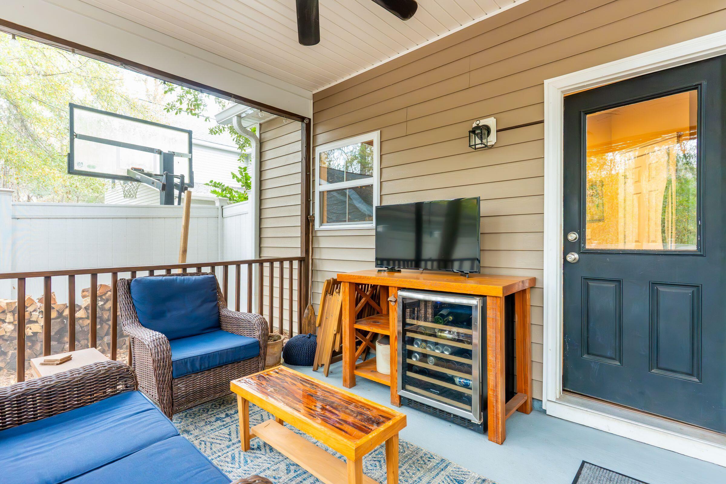 1635 Bee Balm Road Johns Island, SC 29455 - Photo 32 of 46 1635BeeBalmRd-KeenEyeMarketing-036