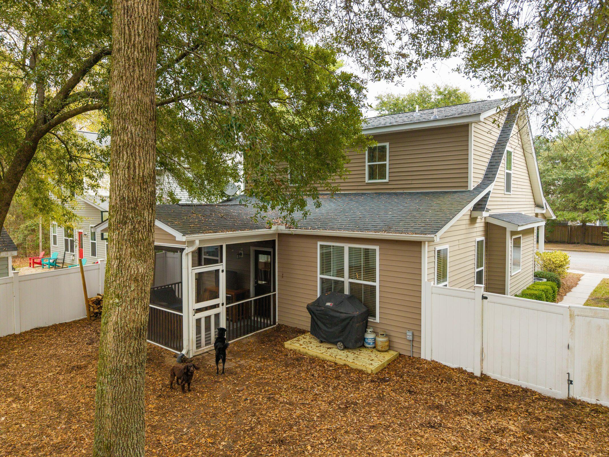 1635 Bee Balm Road Johns Island, SC 29455 - Photo 36 of 46 1635BeeBalmRd-KeenEyeMarketing-043