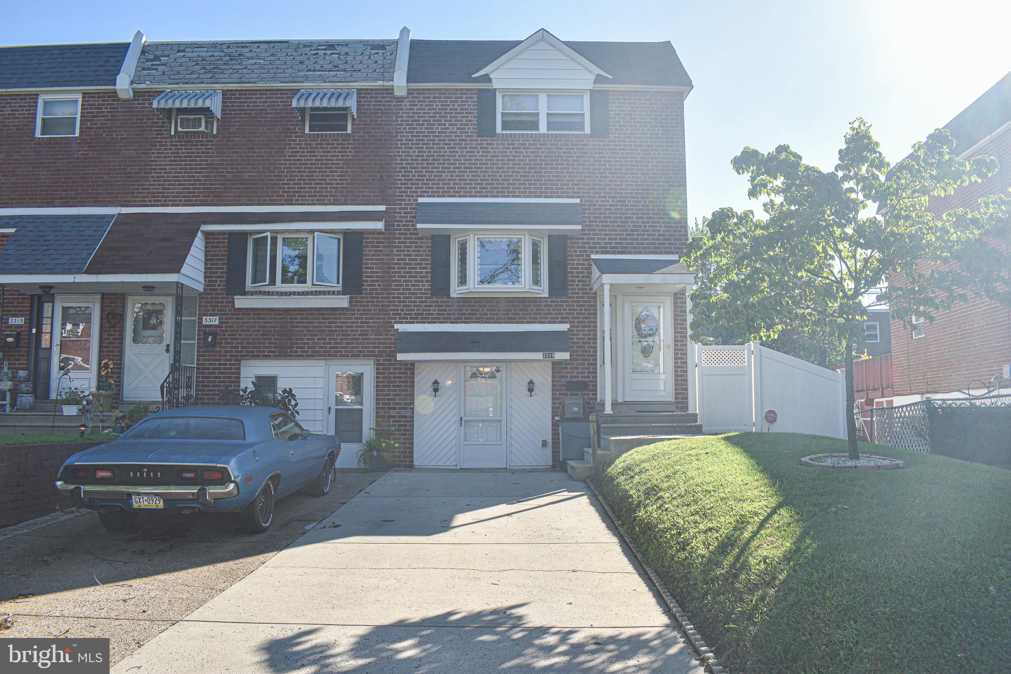 3319 Fairdale Road Philadelphia, PA 19154 - Photo 1 of 26