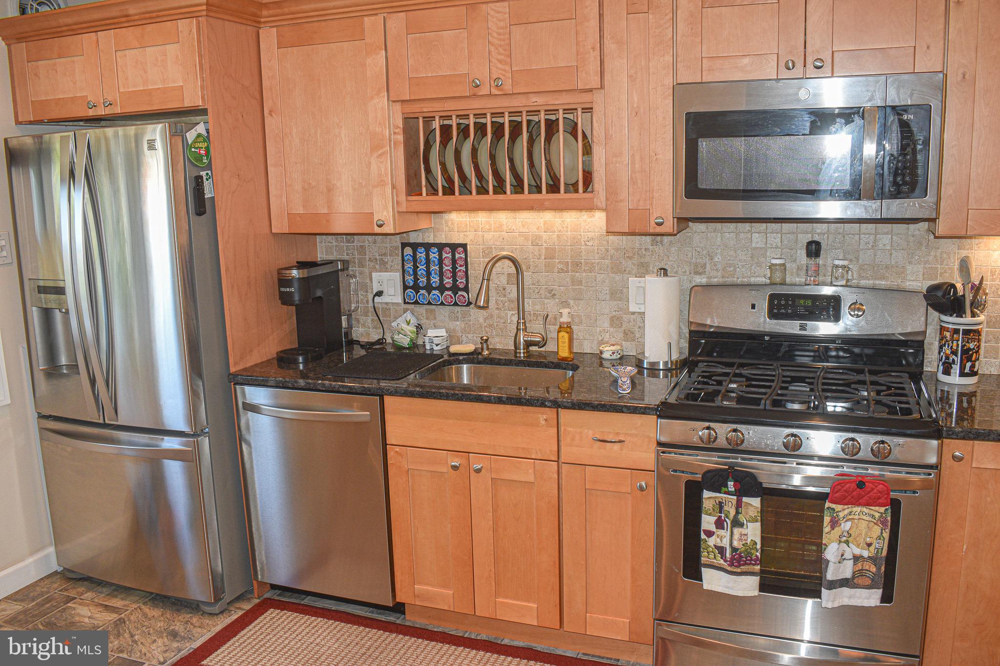 3319 Fairdale Road Philadelphia, PA 19154 - Photo 3 of 26