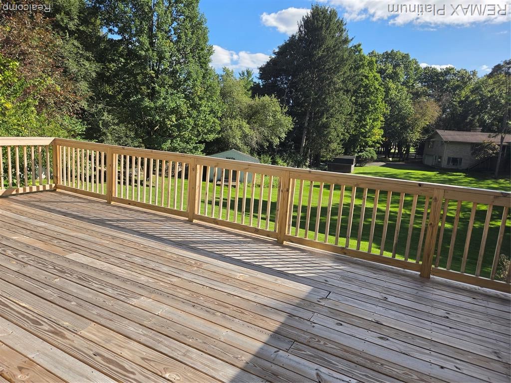 1817 South Walmont Road Jackson, MI 49203 - Photo 5 of 29 Gallery Image 5