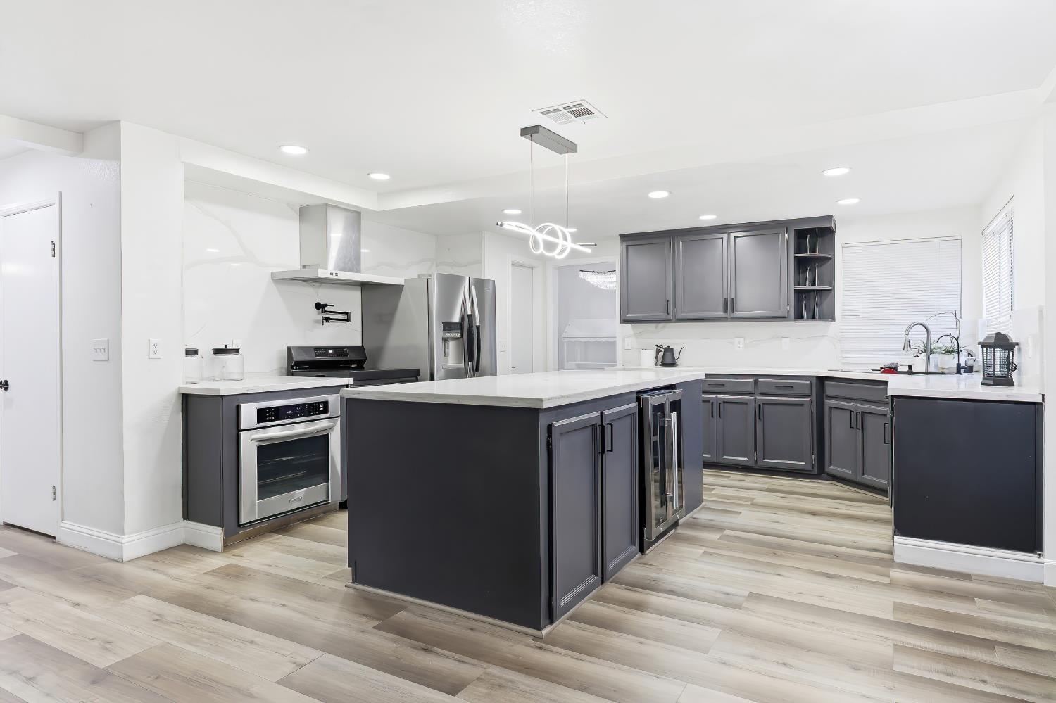514 Spring River Circle Stockton, CA 95210 - Photo 14 of 40