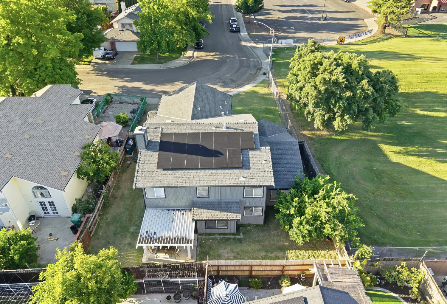 514 Spring River Circle Stockton, CA 95210 - Photo 5 of 40