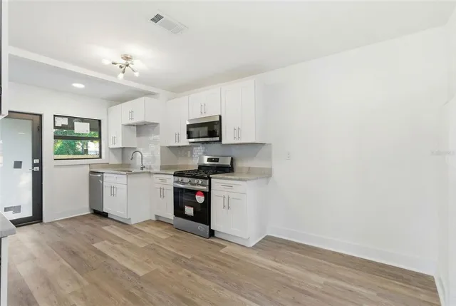 $2,800 | 1326 13th Avenue South, St. Petersburg, FL 33705