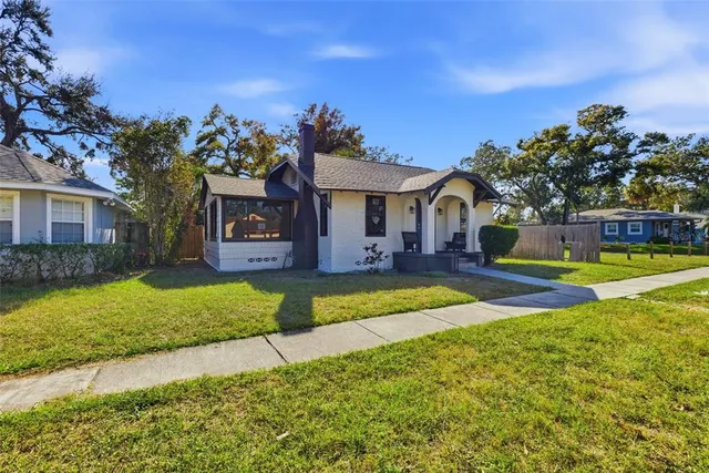 $2,800 | 1326 13th Avenue South, St. Petersburg, FL 33705