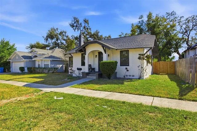 $2,800 | 1326 13th Avenue South, St. Petersburg, FL 33705