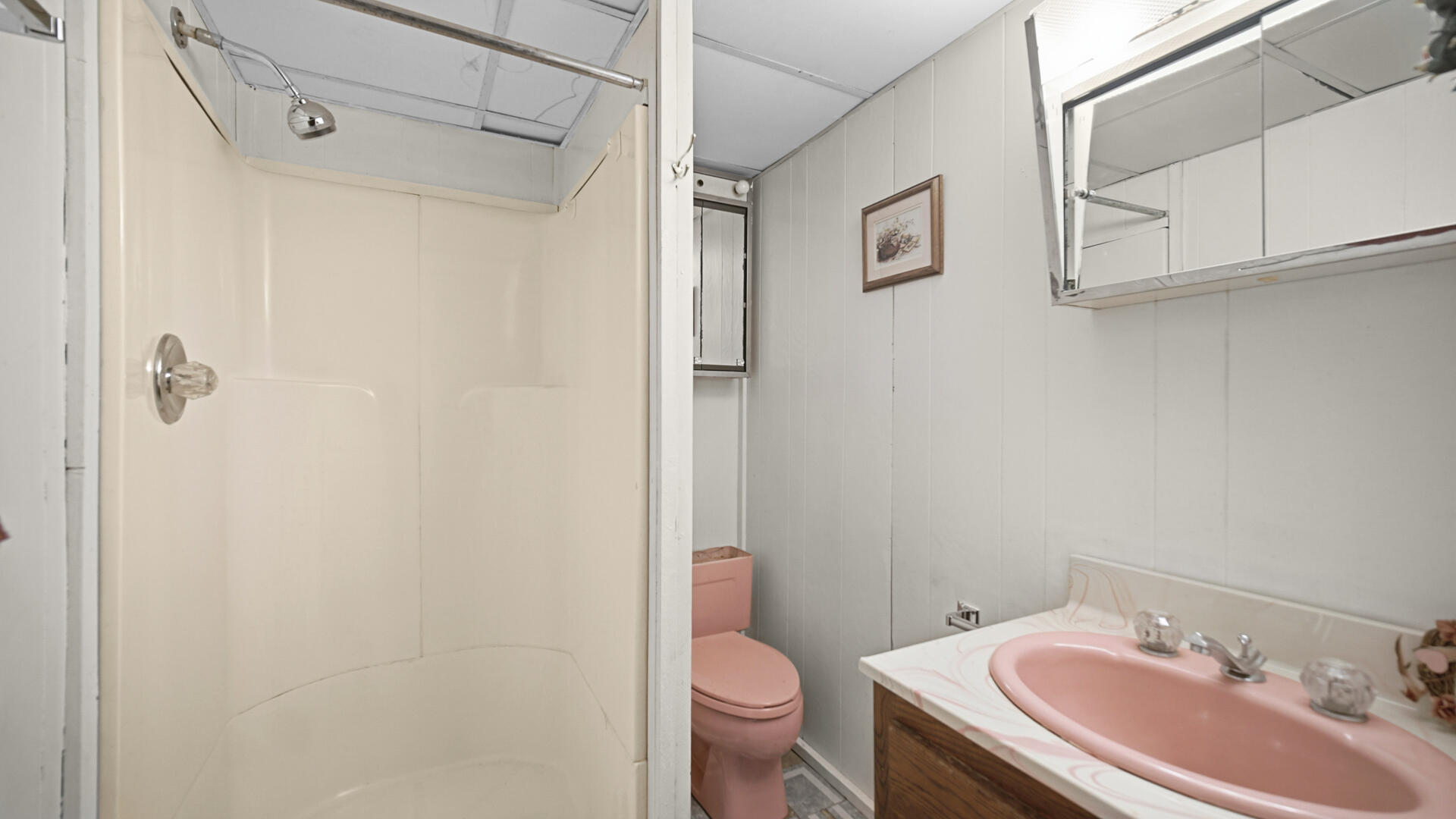 5505 West Schultz Road La Porte, IN 46350 - Photo 14 of 39 a bathroom with a sink toilet and vanity