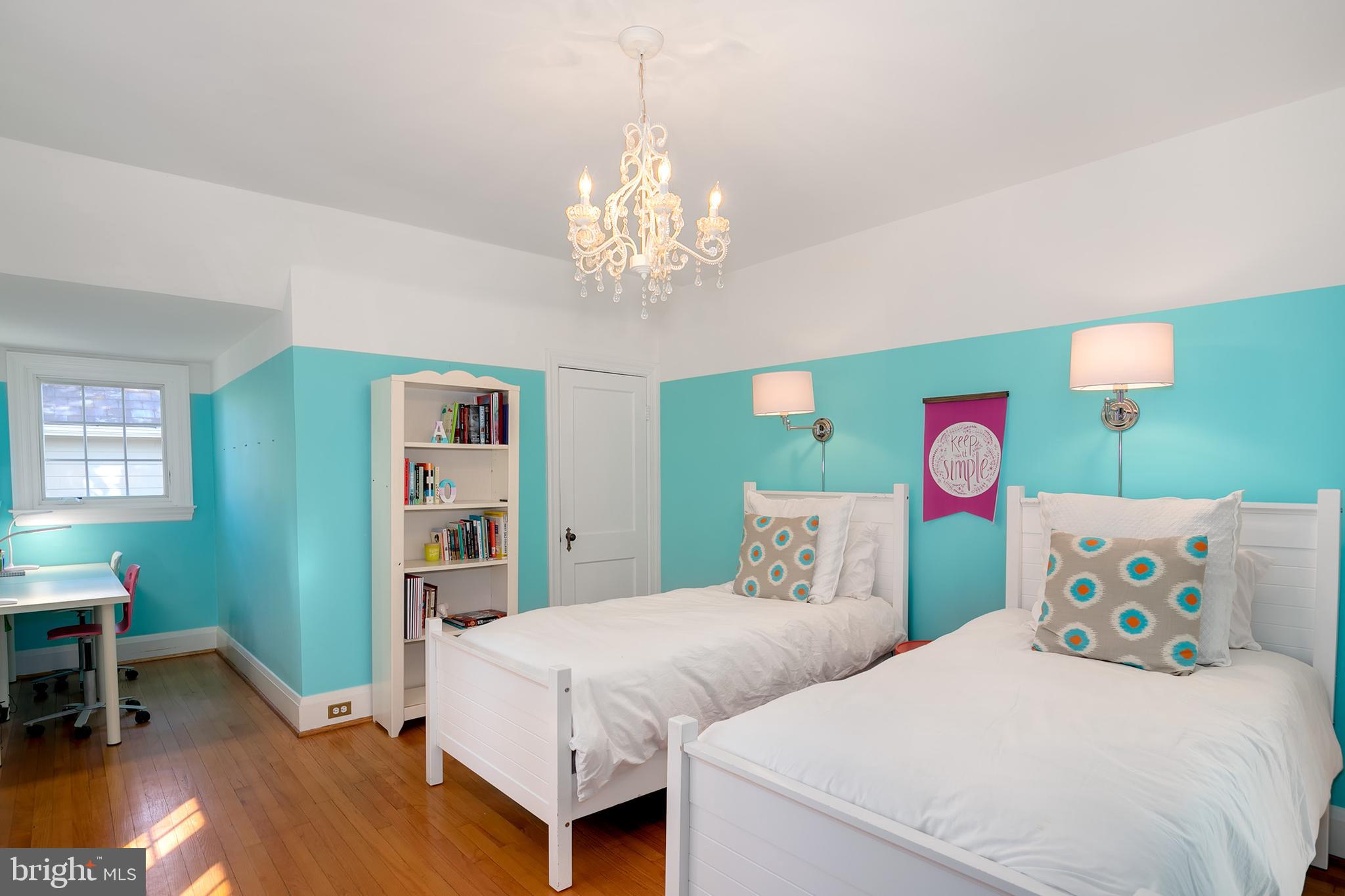 2402 Brambleton Road Baltimore, MD 21209 - Photo 23 of 39