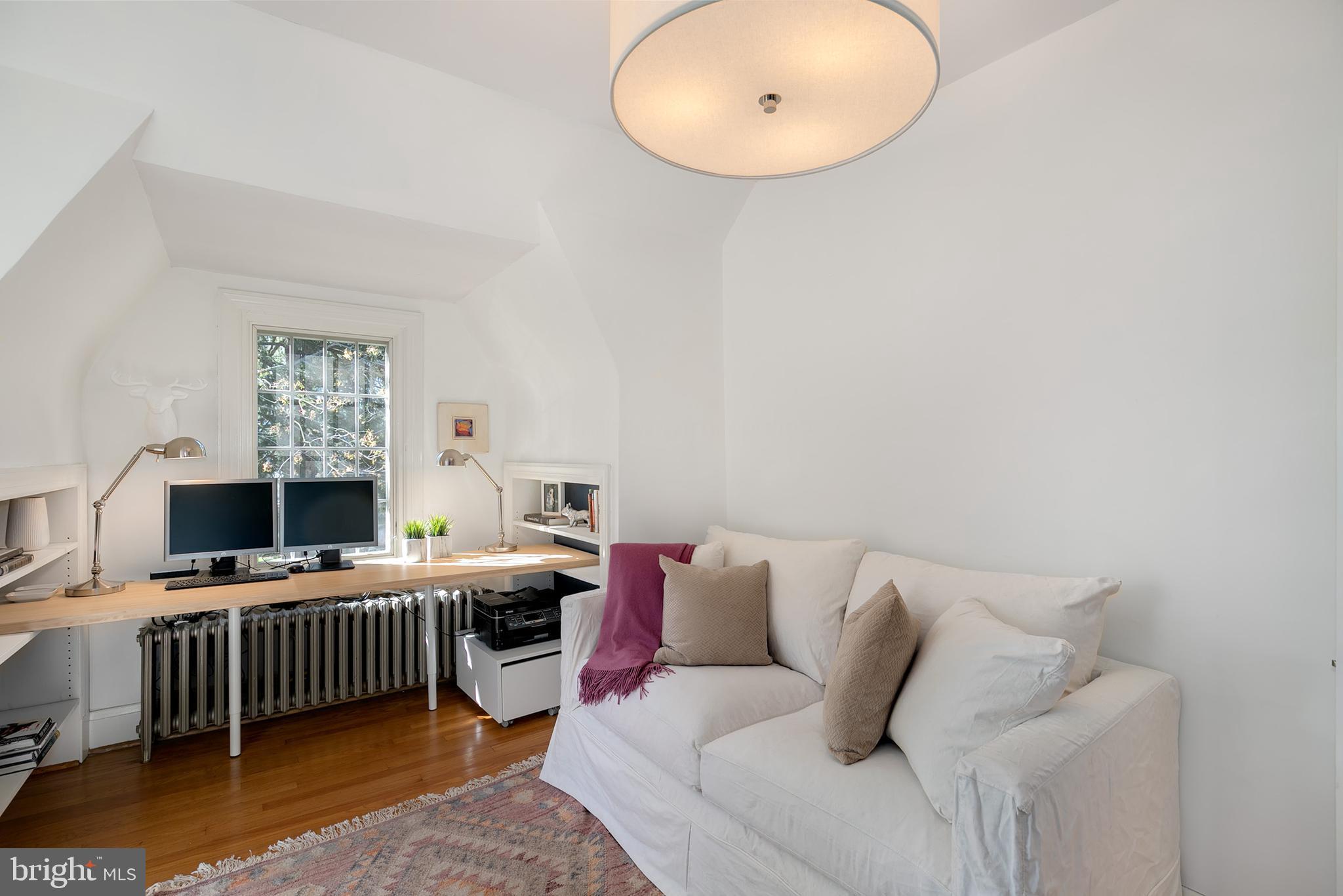 2402 Brambleton Road Baltimore, MD 21209 - Photo 25 of 39