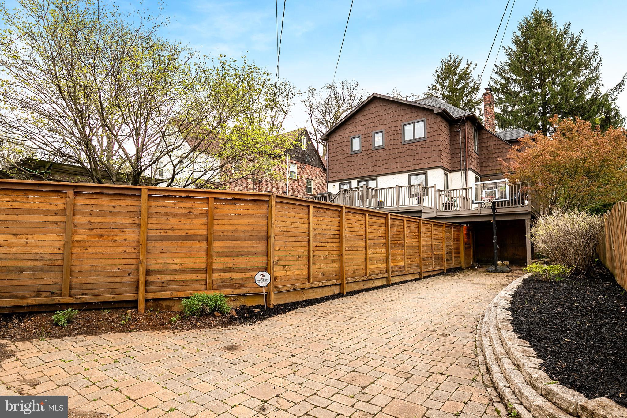 2402 Brambleton Road Baltimore, MD 21209 - Photo 37 of 39