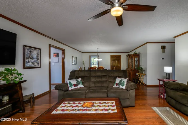 $750,000 | 335 Guinea Town Road, Trenton, NC 28585