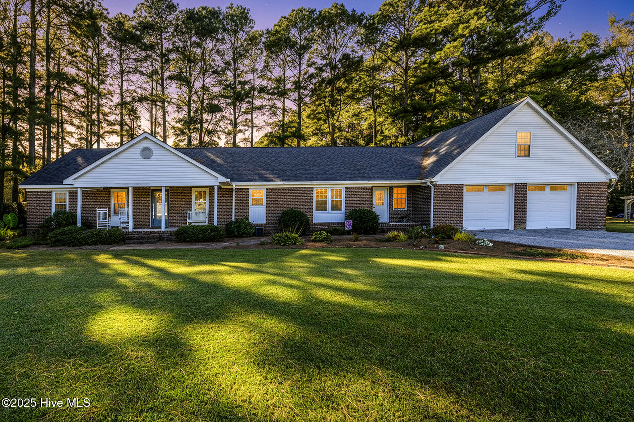 335 Guinea Town Road Trenton, NC 28585 - Photo 2 of 72 39 Twilight
