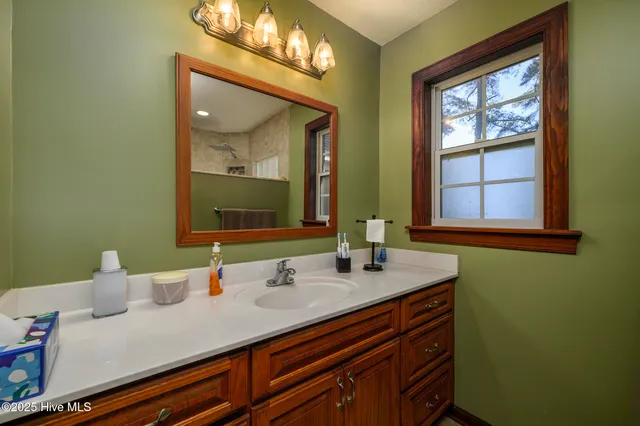 $750,000 | 335 Guinea Town Road, Trenton, NC 28585