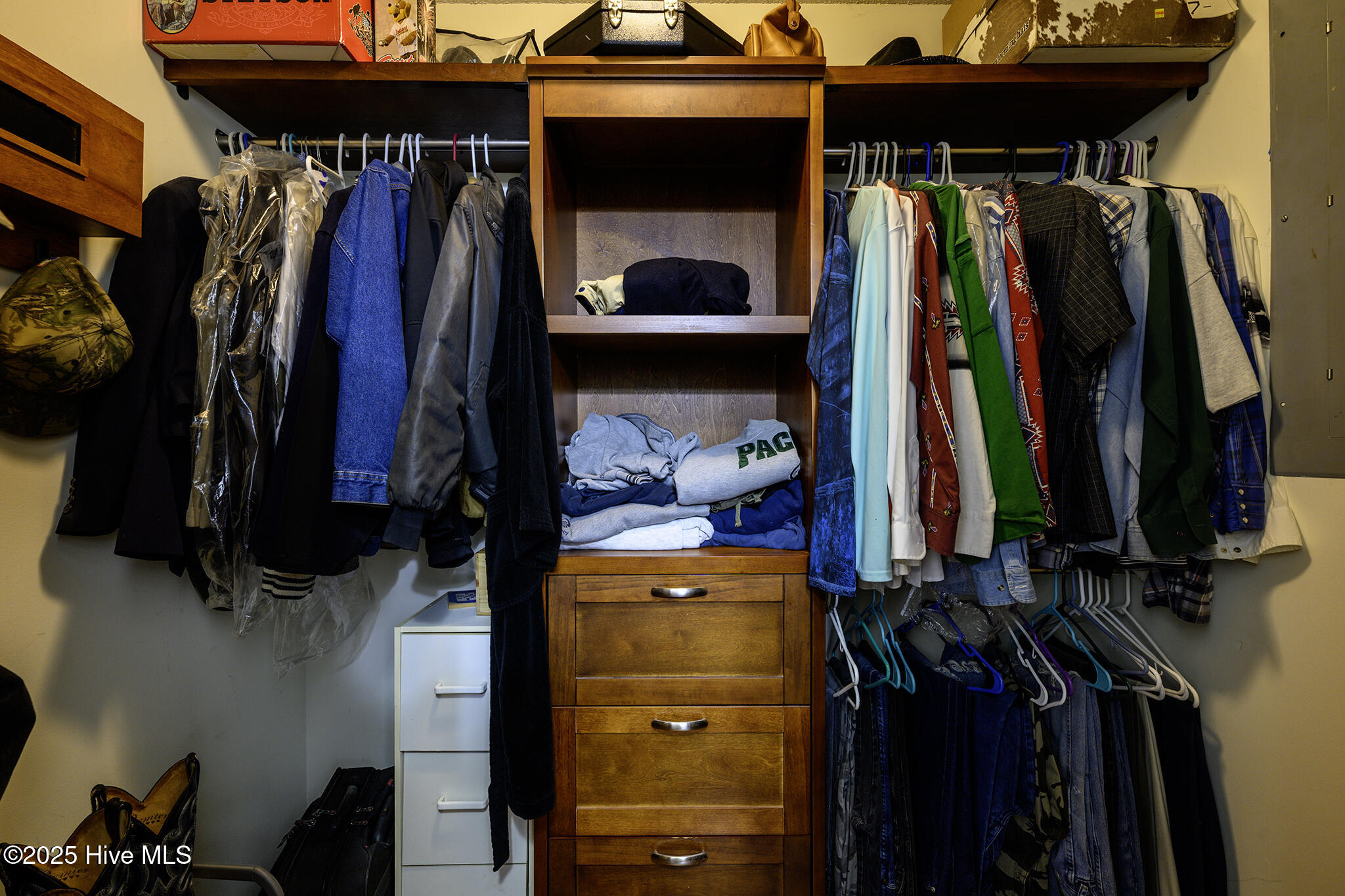 335 Guinea Town Road Trenton, NC 28585 - Photo 33 of 72 Closet
