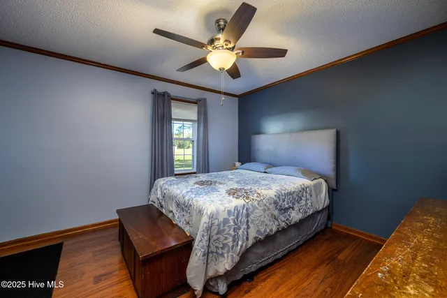 $750,000 | 335 Guinea Town Road, Trenton, NC 28585