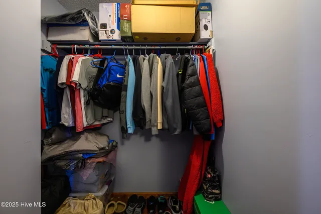 $750,000 | 335 Guinea Town Road, Trenton, NC 28585