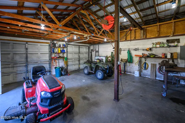 $750,000 | 335 Guinea Town Road, Trenton, NC 28585