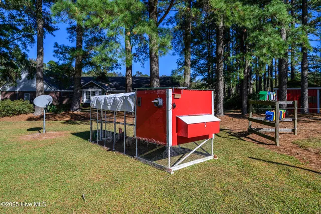 $750,000 | 335 Guinea Town Road, Trenton, NC 28585