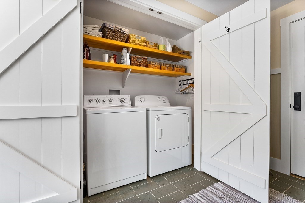 161 Cockle Cove Road Chatham, MA 02659 - Photo 8 of 42