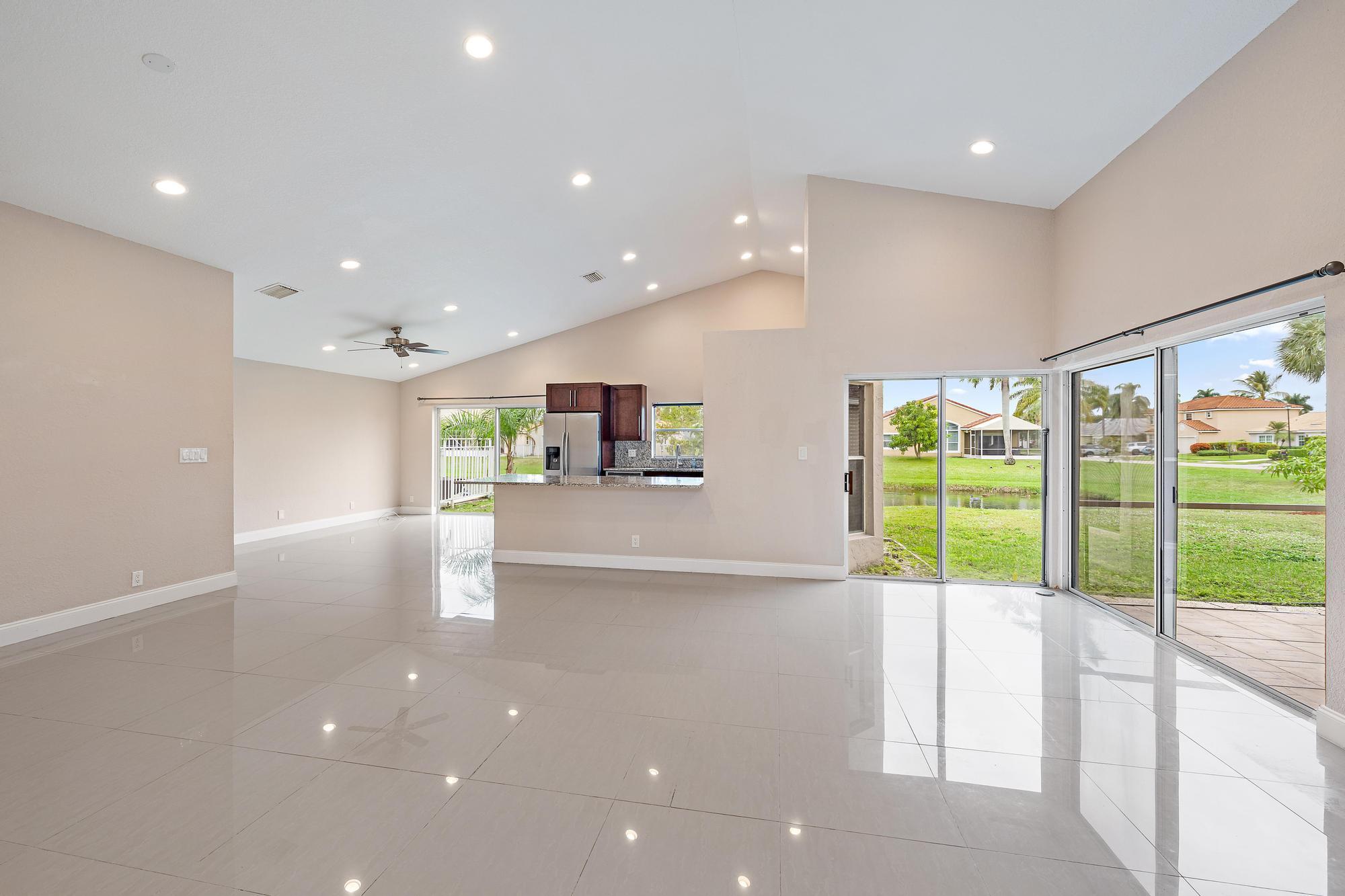 9533 Tavernier Drive Boca Raton, FL 33496 - Photo 3 of 23 9533 Tavernier Dr-18