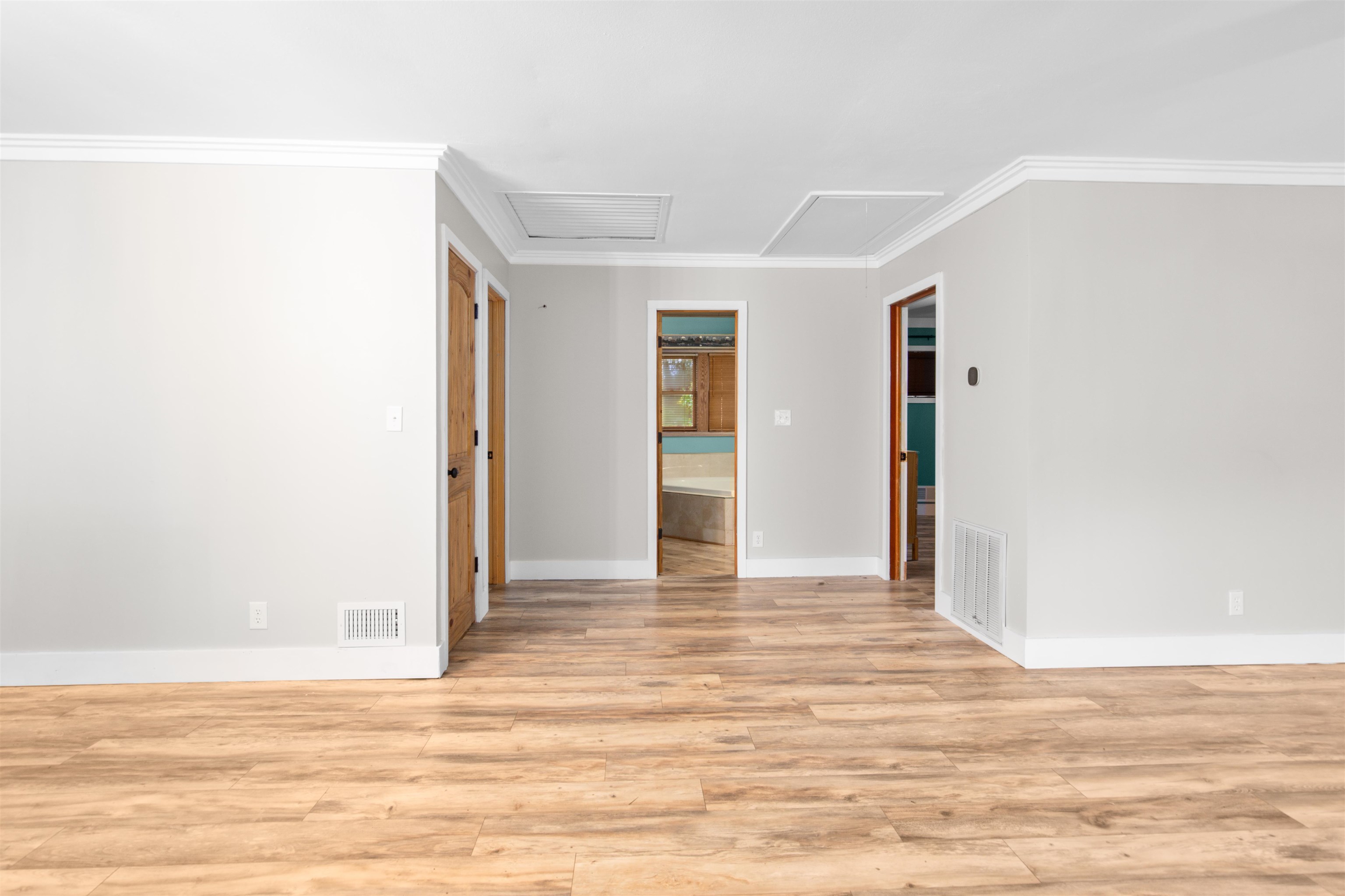 303 Zoar Heights Road Greer, SC 29651 - Photo 5 of 19 Gallery Image 5