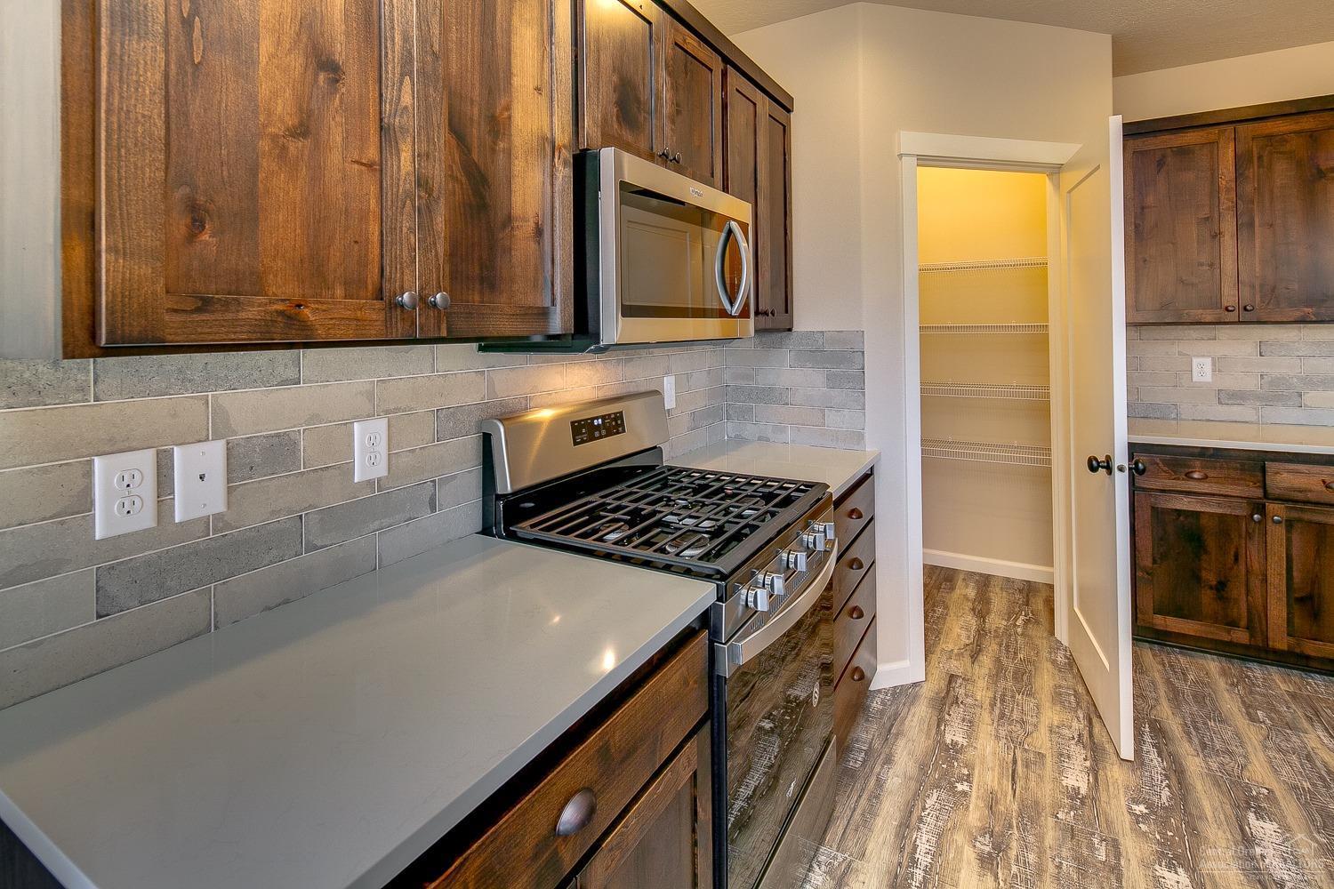 641 Northwest Rimrock Drive Redmond, OR 97756 - Photo 6 of 23 Additional Photo