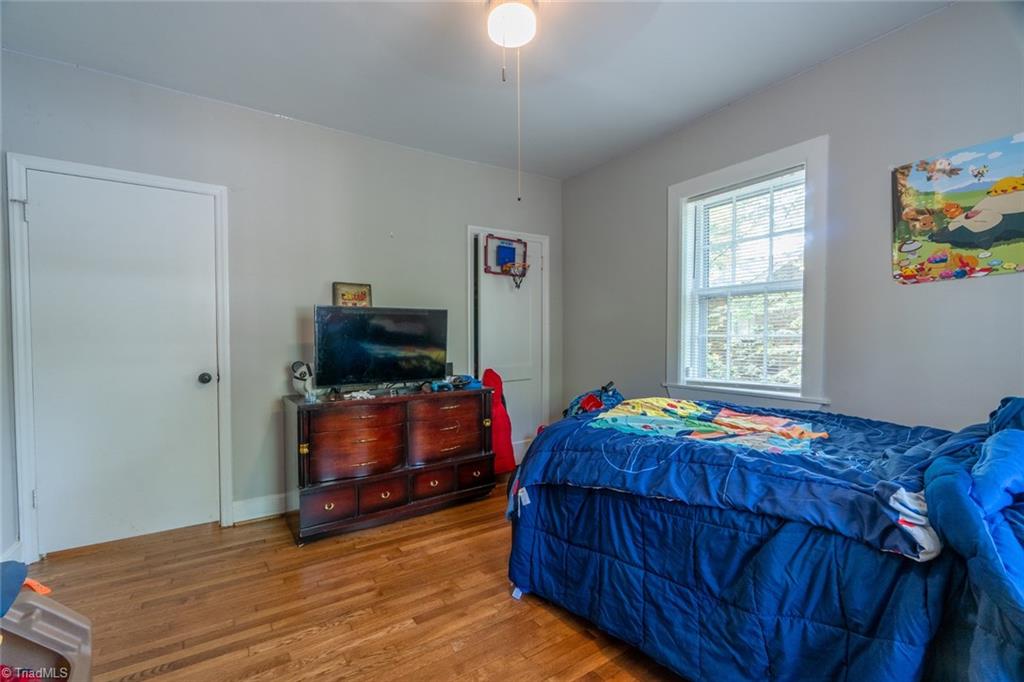 1615 Rankin Road Greensboro, NC 27405 - Photo 10 of 29