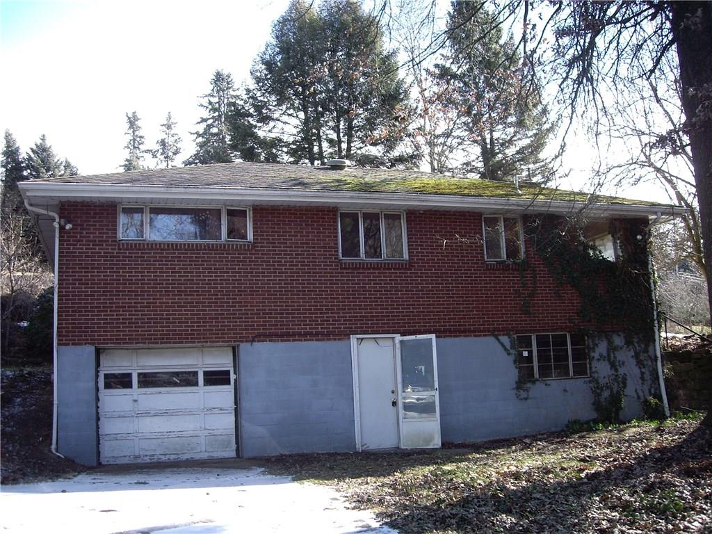 281 Country Club Road Washington, PA 15301 - Photo 2 of 12 Gallery Image 2