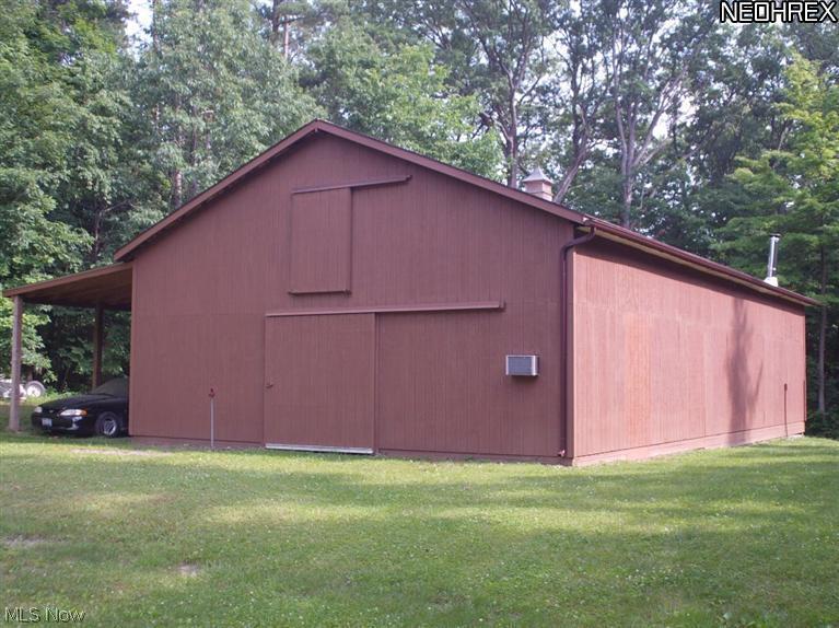 4007 Hanford Road Wakeman, OH 44889 - Photo 8 of 17 Barn rear