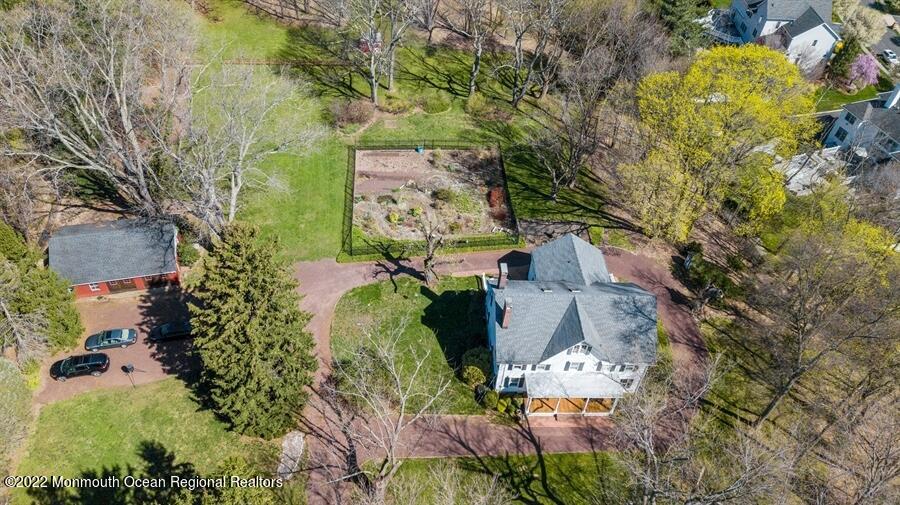 176 Ryan Road Marlboro, NJ 07746 - Photo 35 of 40 Detached garage