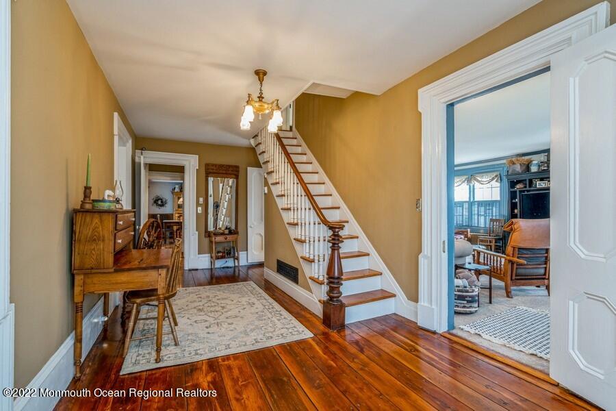 176 Ryan Road Marlboro, NJ 07746 - Photo 7 of 40 Front entry