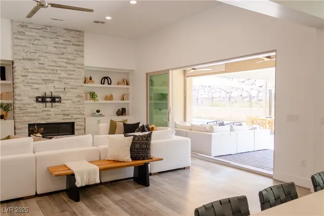 $2,299,000 | 11181 Luna Blanca Drive, Las Vegas, NV 89138