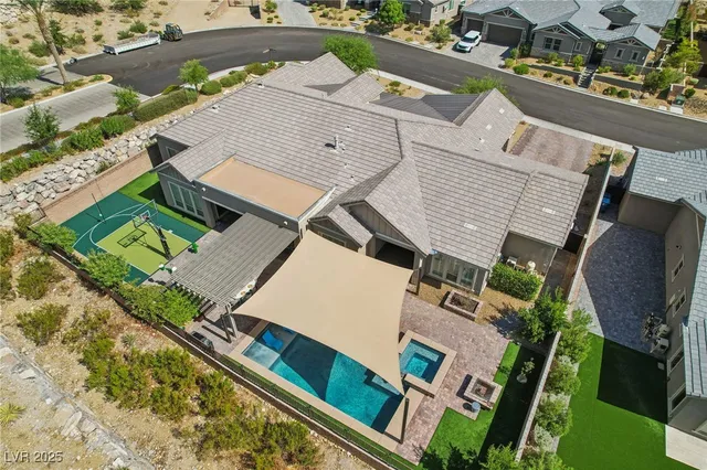 $2,299,000 | 11181 Luna Blanca Drive, Las Vegas, NV 89138
