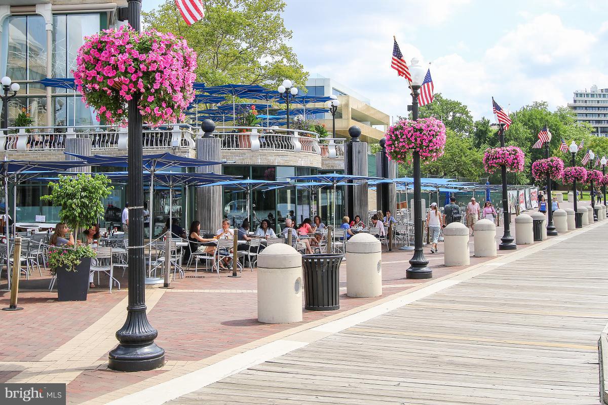 1029 30th Street Northwest Washington, DC 20007 - Photo 27 of 29 Washington Harbour Waterfront