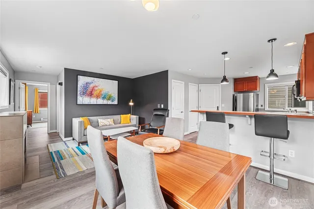 $2,500 | 321 East Thomas Street, Unit 303, Seattle, WA 98102