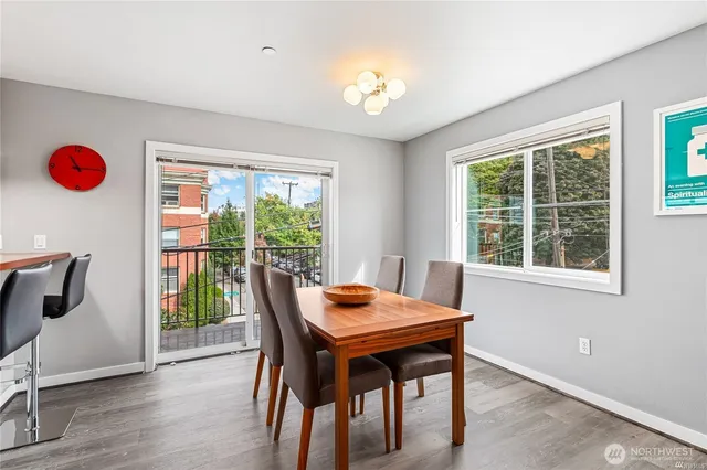 $2,500 | 321 East Thomas Street, Unit 303, Seattle, WA 98102