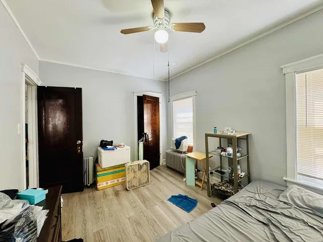 $530,000 | 5221 West Montrose Avenue, Chicago, IL 60641